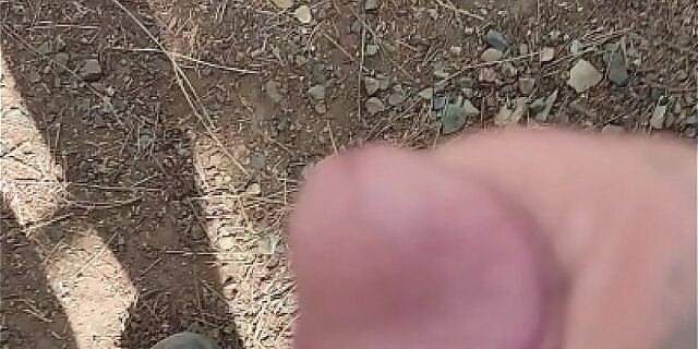 cum,outdoor